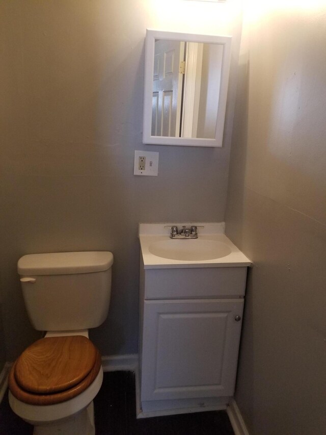 5007 Jarrett Rd, Chattanooga, TN 37416 - bathroom featuring toilet and vanity