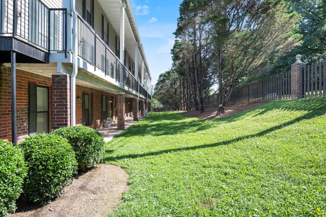 900 Mountain Creek Rd Unit E66, Chattanooga, TN 37405 - view of yard