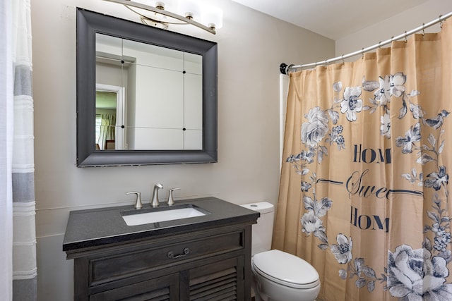 4412 Live Oak Ln, Chattanooga, TN 37411 - bathroom featuring vanity and a shower with curtain