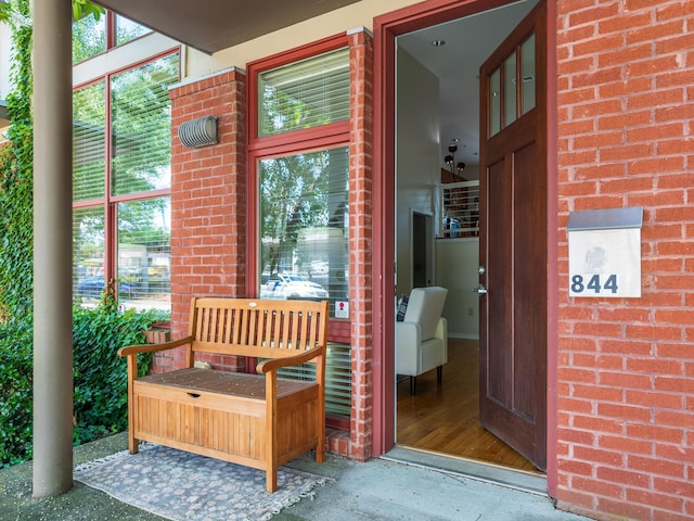 844 E 8th St, Chattanooga, TN 37403 - property entrance with brick siding