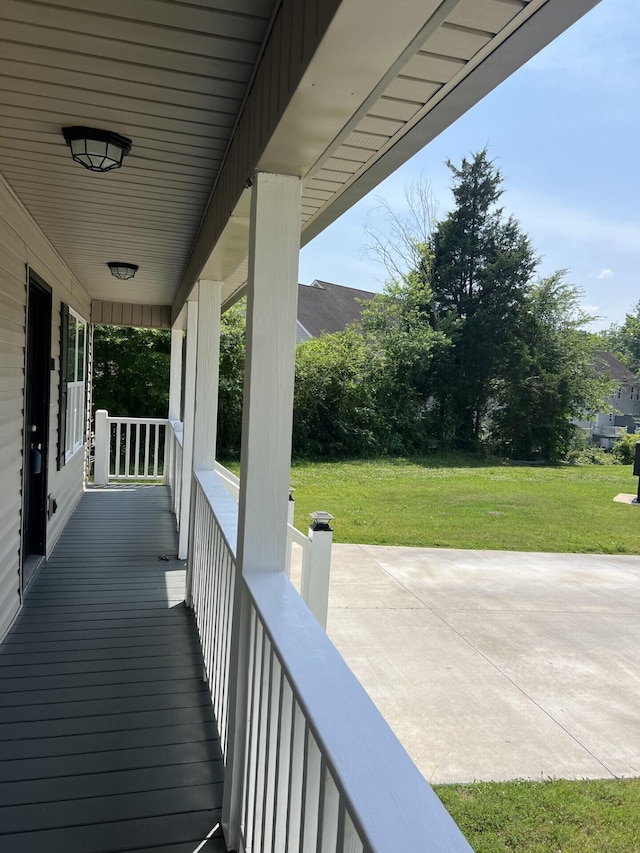 204 Roslyn Ct, Dalton, GA 30720 - porch featuring a yard
