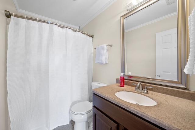 4429 Kayla Cir, Chattanooga, TN 37406 - full bathroom with crown molding, vanity, and a shower with curtain