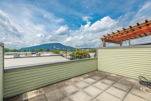 277 W 19th St, Chattanooga, TN 37408 - view of patio featuring a mountain view and a pergola