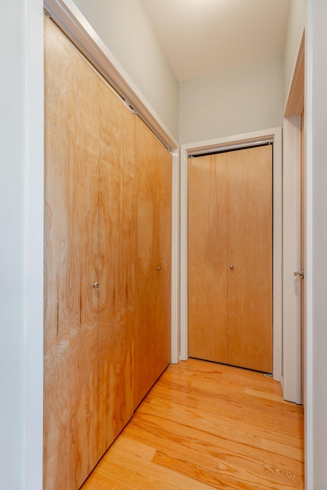 277 W 19th St, Chattanooga, TN 37408 - hallway featuring wood finished floors