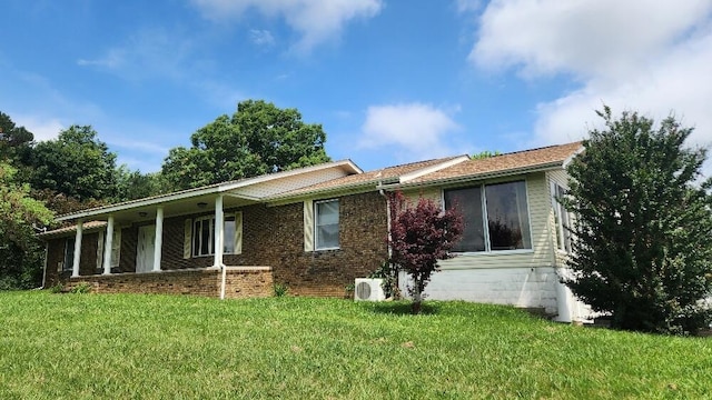271 Anderson Rd, Palmer, TN 37365 - view of front of house with a front lawn
