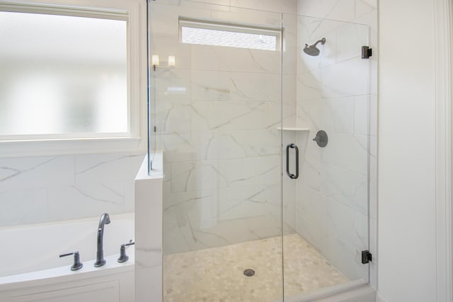 101 Lemonade St, Chattanooga, TN 37421 - full bath featuring a bath and a shower stall