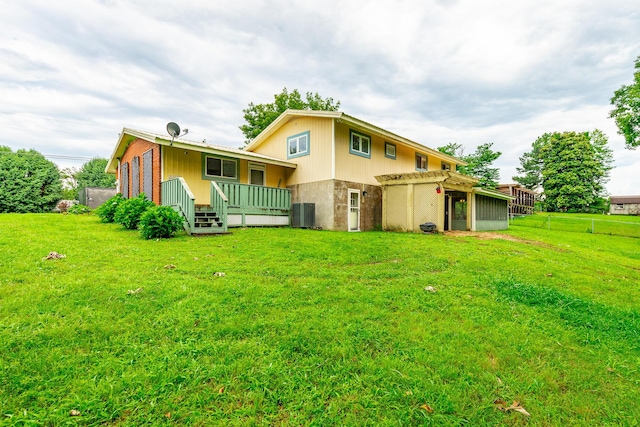 1027 Crestridge Dr, Rossville, GA 30741 - rear view of house featuring a deck