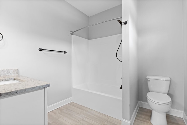 3480 Travertine Ln, Chattanooga, TN 37405 - full bathroom featuring vanity, bathing tub / shower combination, and wood finished floors