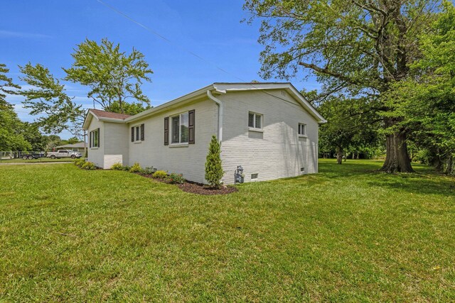 185 Block Rd, Rossville, GA 30741 - view of side of home with a lawn, brick siding, and crawl space