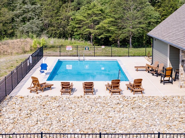780 Waterside Dr, Dandridge, TN 37725 - photo 10