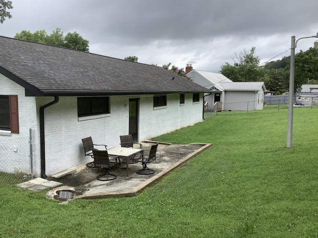 1322 Vance Rd, Chattanooga, TN 37421 - view of yard featuring a patio area