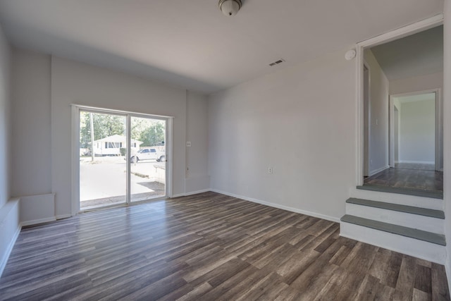 607 Parkview Dr, Chattanooga, TN 37411 - spare room featuring dark wood-style flooring and baseboards
