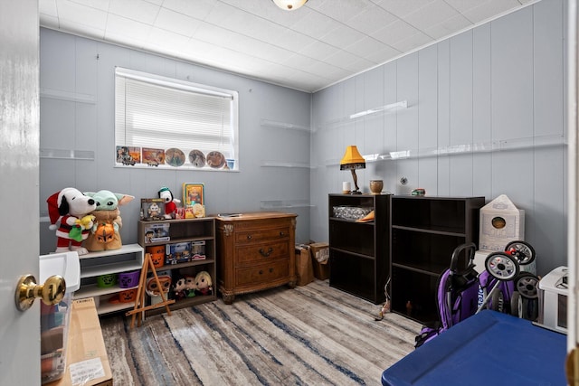 1008 Panorama Dr, Chattanooga, TN 37421 - playroom with wood finished floors and a decorative wall