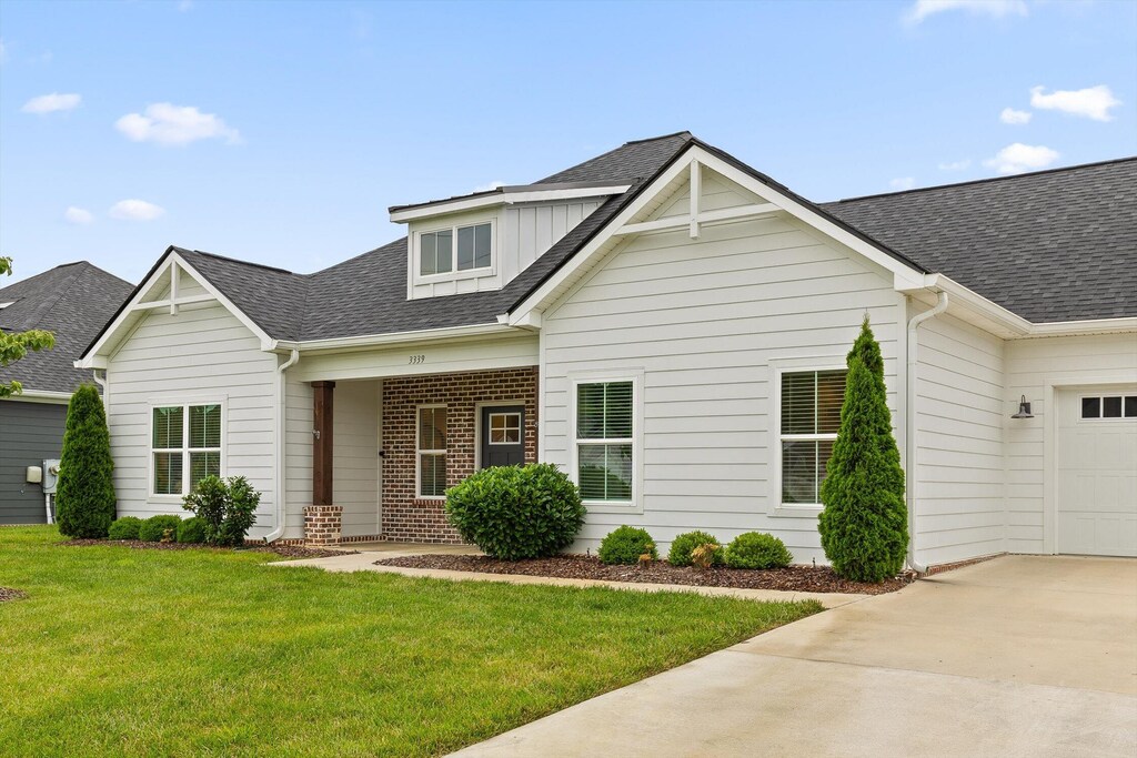 3339 Stone Creek Dr, Chattanooga, TN 37405 - photo 1