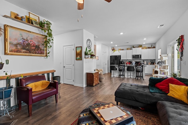 559 Cliff St, Morristown, TN 37814 - living area with wood finished floors, ceiling fan, and recessed lighting