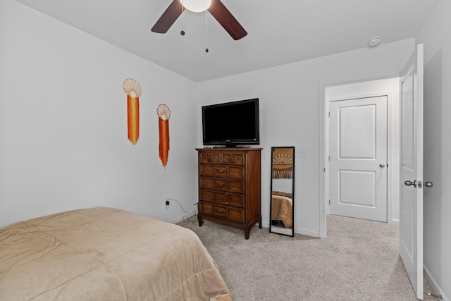 559 Cliff St, Morristown, TN 37814 - bedroom with carpet and a ceiling fan