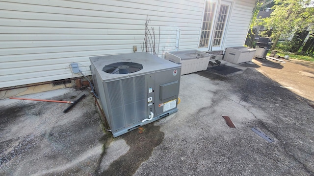 214 E Rhea Ave, Spring City, TN 37381 - exterior view of a central air condition unit