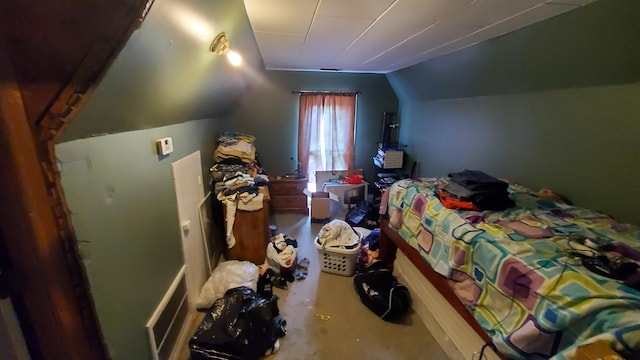 214 E Rhea Ave, Spring City, TN 37381 - carpeted bedroom featuring lofted ceiling
