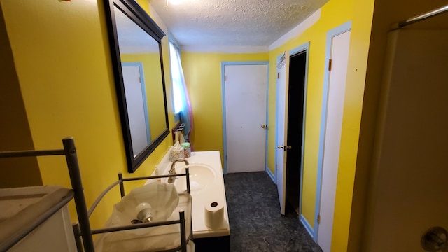 214 E Rhea Ave, Spring City, TN 37381 - hall with a textured ceiling