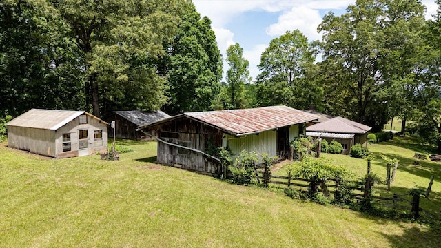 395 Robinson Ln, Decatur, TN 37322 - view of yard with an outbuilding