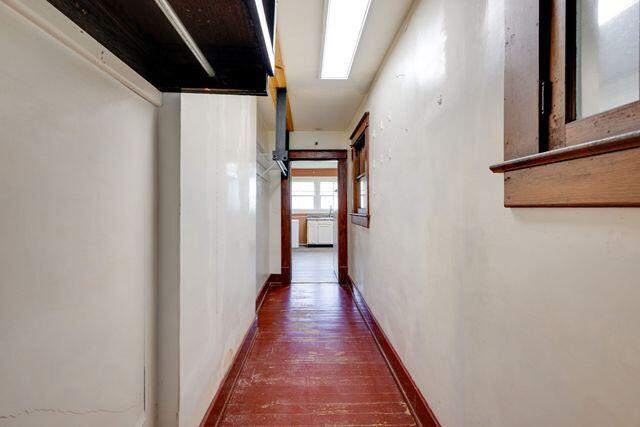 3313 Harrison Pike, Chattanooga, TN 37416 - hall featuring baseboards