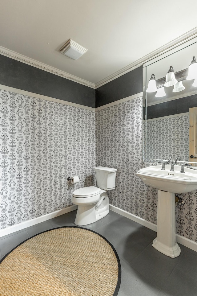 11216 Ooltewah Georgetown Rd, Georgetown, TN 37336 - bathroom featuring toilet and tile patterned flooring