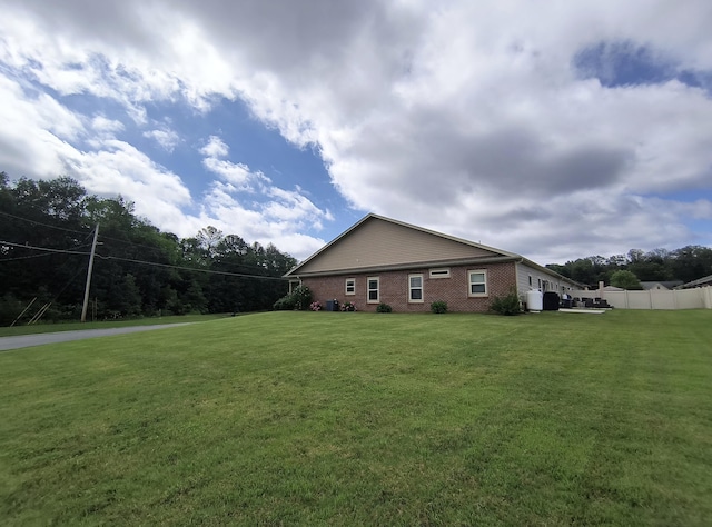 179 Trade Wind Dr, Fort Oglethorpe, GA 30742 - view of home's exterior with brick siding