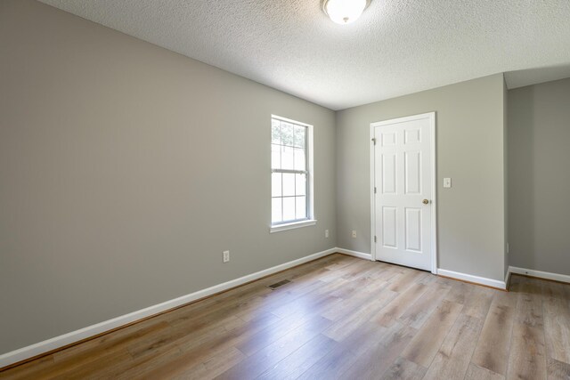 6894 Hillside Bend Trl, Harrison, TN 37341