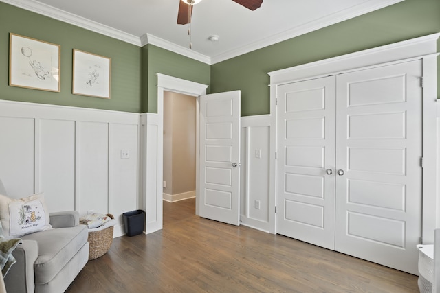 3528 Morning Dew Cv, Apison, TN 37302 - sitting room featuring ceiling fan, a decorative wall, ornamental molding, wood finished floors, and a wainscoted wall
