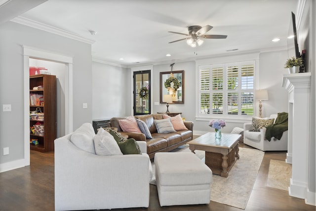3528 Morning Dew Cv, Apison, TN 37302 - living room featuring crown molding, recessed lighting, ceiling fan, and dark wood-type flooring