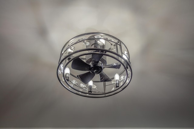508 Chattanooga Rd, Cohutta, GA 30710 - detailed view of a chandelier