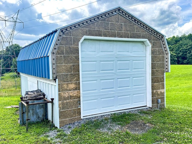 1467 Squire Fox Rd, Dandridge, TN 37725 - view of garage