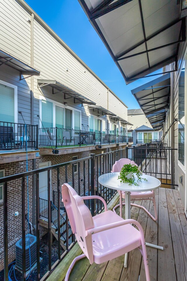 1621 Fagan St Unit 109, Chattanooga, TN 37408 - view of wooden terrace