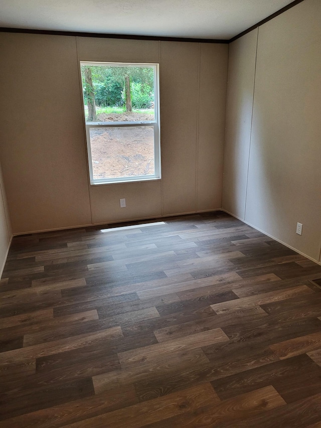 1918 Spradling Rd, Soddy Daisy, TN 37379 - unfurnished room featuring dark wood finished floors