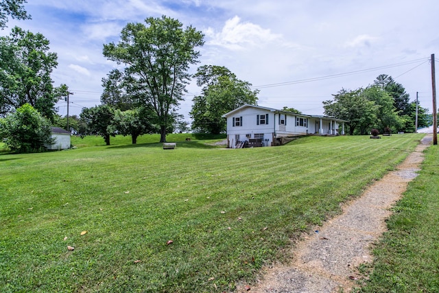 311 Birchwood St, Pikeville, TN 37367 - view of green lawn