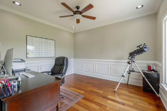 1524 Green Pond Rd, Soddy Daisy, TN 37379 - home office featuring ceiling fan, light wood-type flooring, wainscoting, recessed lighting, and crown molding