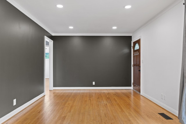 608 Maple Ln, Chattanooga, TN 37412 - spare room with crown molding, light wood finished floors, and recessed lighting