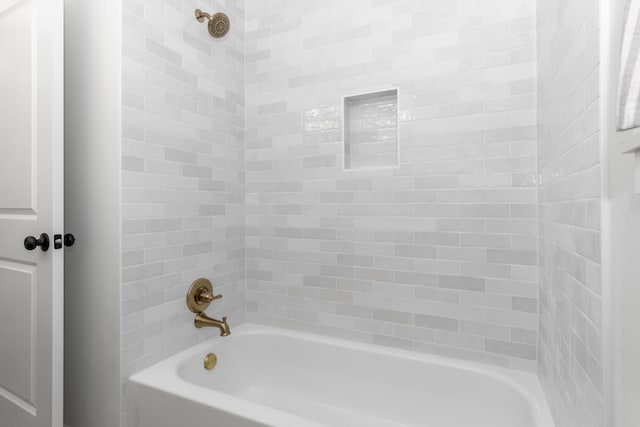 4217 W Rd, Signal Mountain, TN 37377 - full bath featuring tub / shower combination