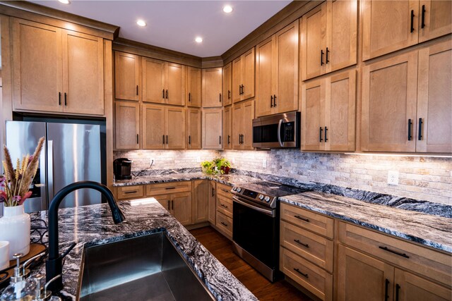 141 Idle Place Cir, Rossville, GA 30741