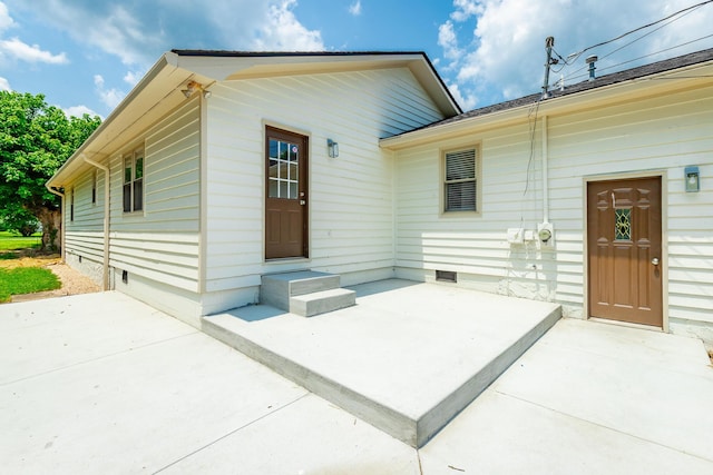 711 2nd St, South Pittsburg, TN 37380 - back of property with crawl space, a patio area, and entry steps