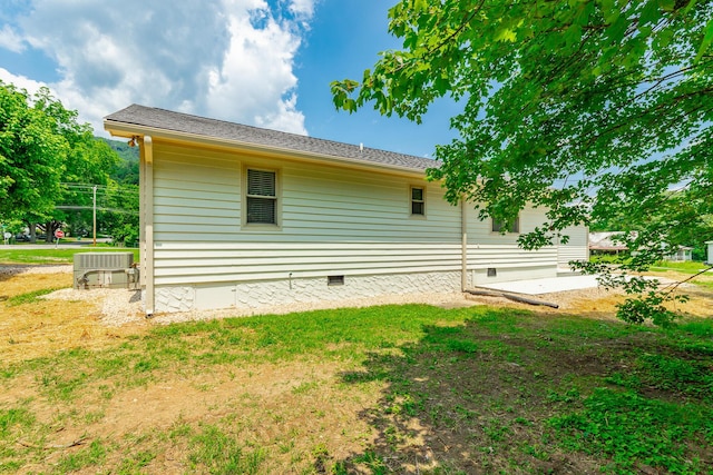711 2nd St, South Pittsburg, TN 37380 - view of property exterior with crawl space and a central air condition unit