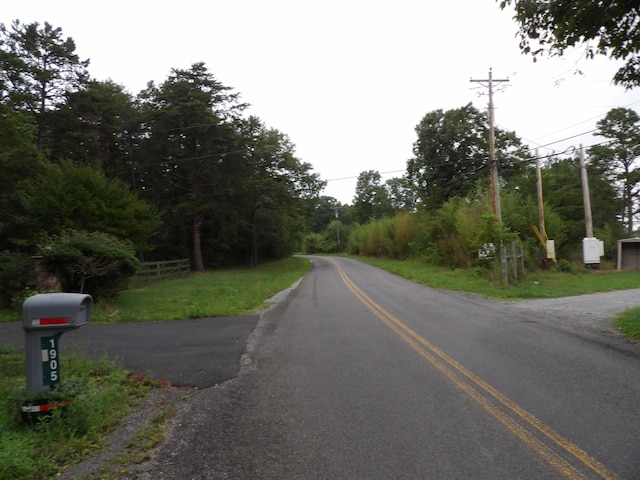 098 Porch Rock Rd, Pikeville, TN 37367
