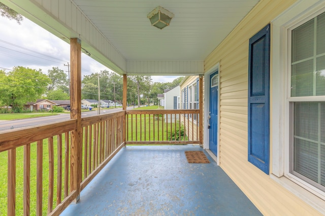 129 N Moore Rd, Chattanooga, TN 37411 - covered porch with a residential view