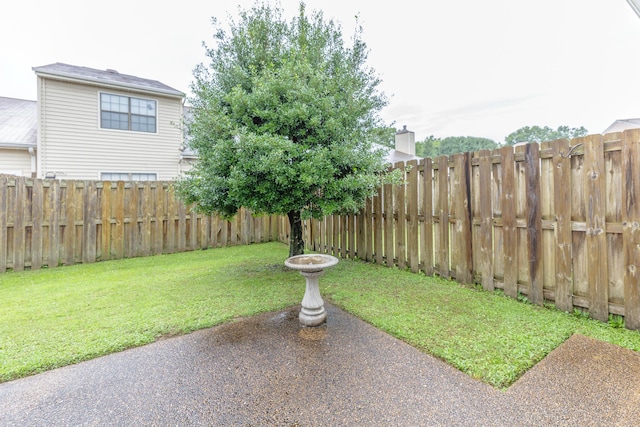 6580 Hickory Meadow Dr, Chattanooga, TN 37421 - fenced backyard with a patio