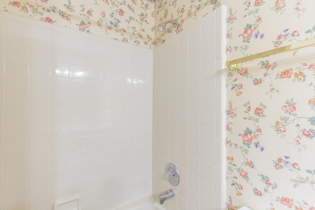6580 Hickory Meadow Dr, Chattanooga, TN 37421 - bathroom view of wallpapered walls and shower / bathtub combination
