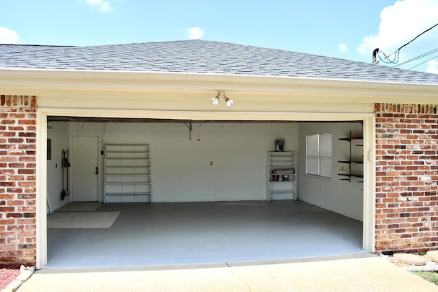 8257 Tiber Rd, Chattanooga, TN 37421 - garage with driveway