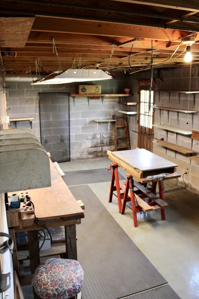 8257 Tiber Rd, Chattanooga, TN 37421 - unfinished below grade area with concrete block wall