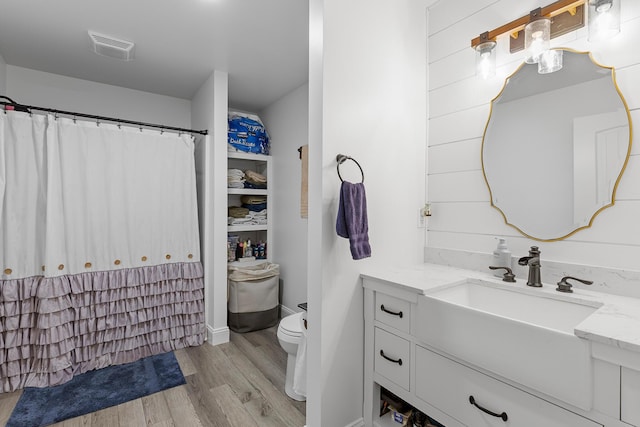 111 Oak Meadow Dr, Dunlap, TN 37327 - bathroom with wood finished floors, vanity, and a shower with curtain