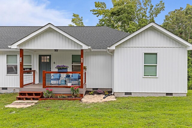 111 Oak Meadow Dr, Dunlap, TN 37327 - view of front of house featuring crawl space, roof with shingles, and a porch