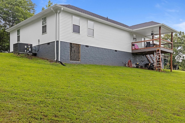 111 Oak Meadow Dr, Dunlap, TN 37327 - rear view of house featuring stairway, a yard, crawl space, and ceiling fan